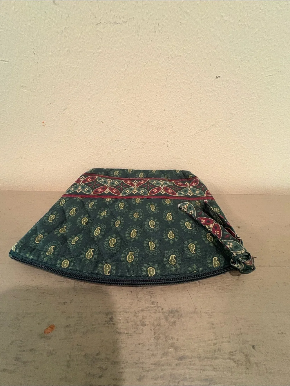 VTG Vera Bradley Retired Green Quilted Paisley Makeup Bag